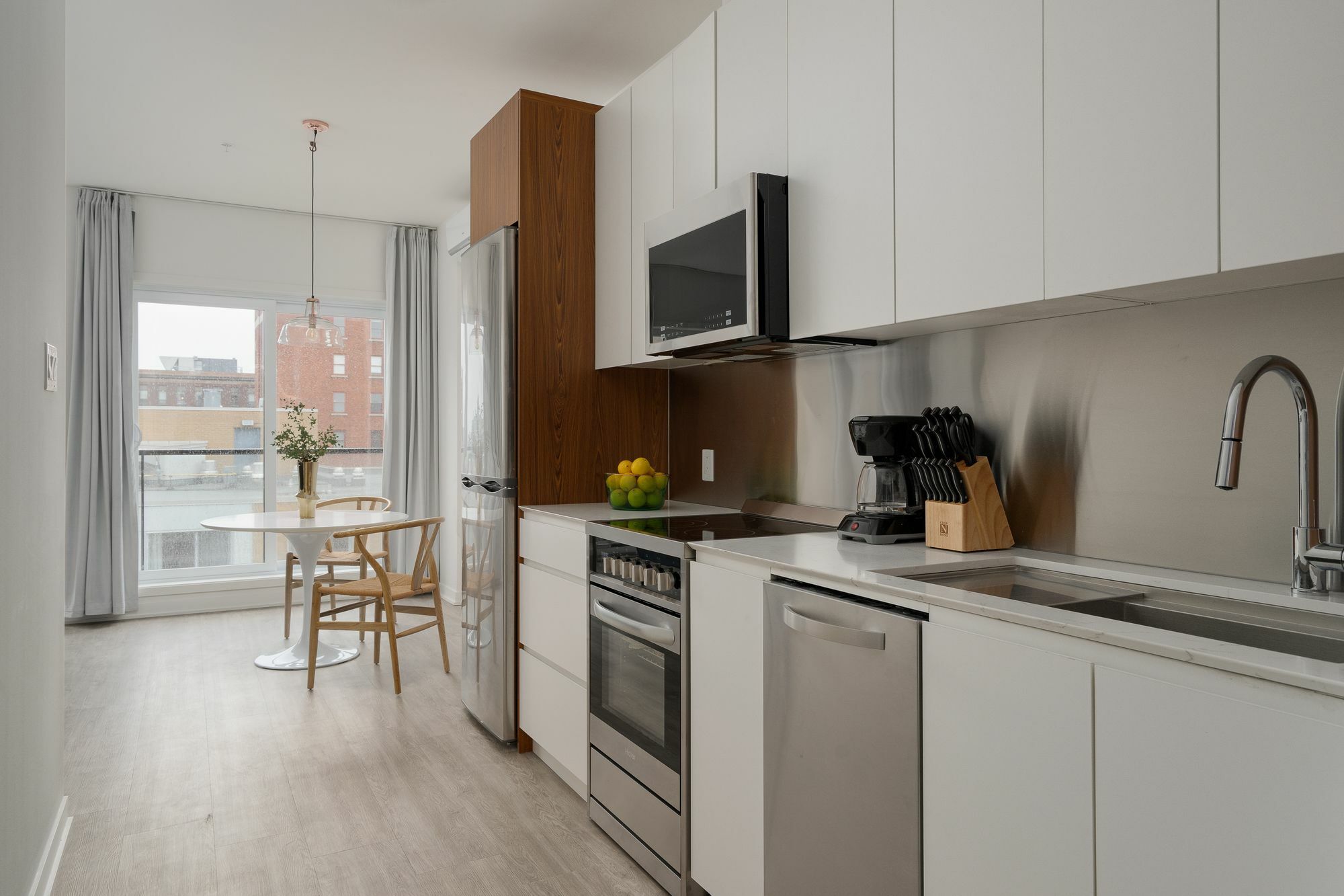 Sleek 1br In Quartier Des Spectacles By Sonder Apartamento *